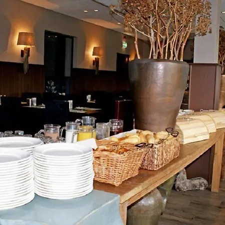 Hotel Fletcher Restaurant De Geulvallei 3*